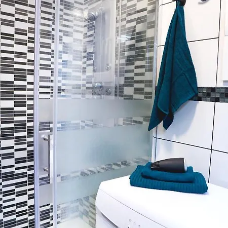 On-line Luxury Apart Peset Aleixandre 69, Free Wi-fi